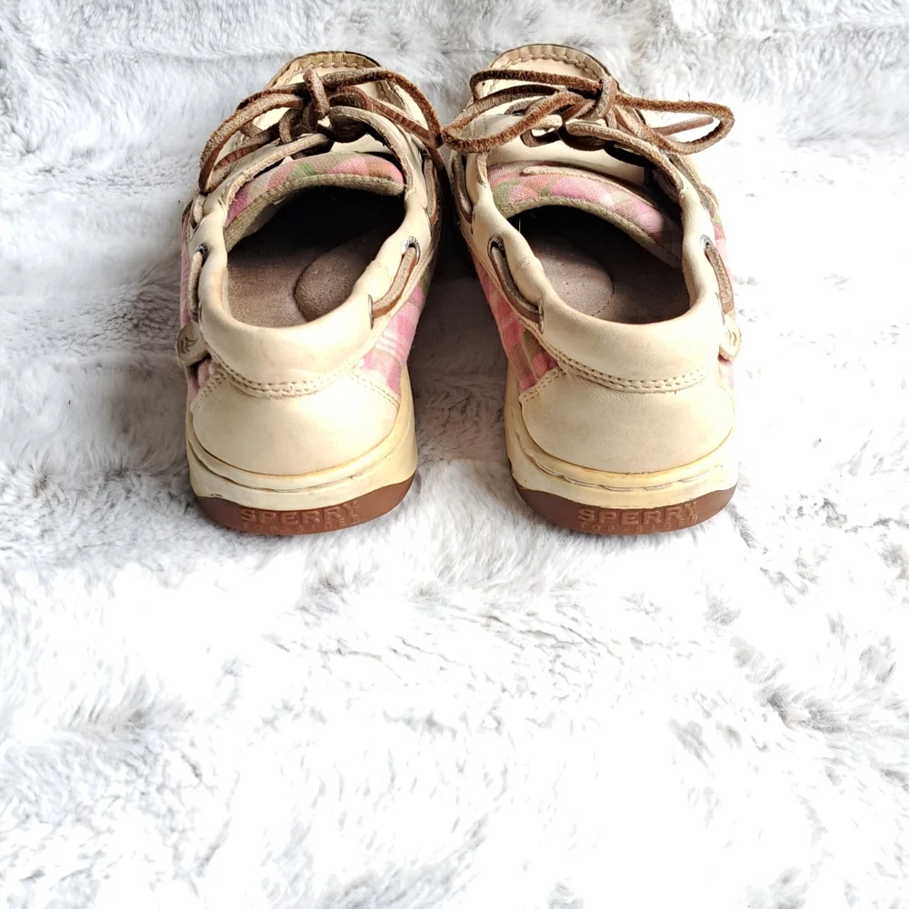 Sperry top-sider boat slip on cream pink  shoes. Size 8.